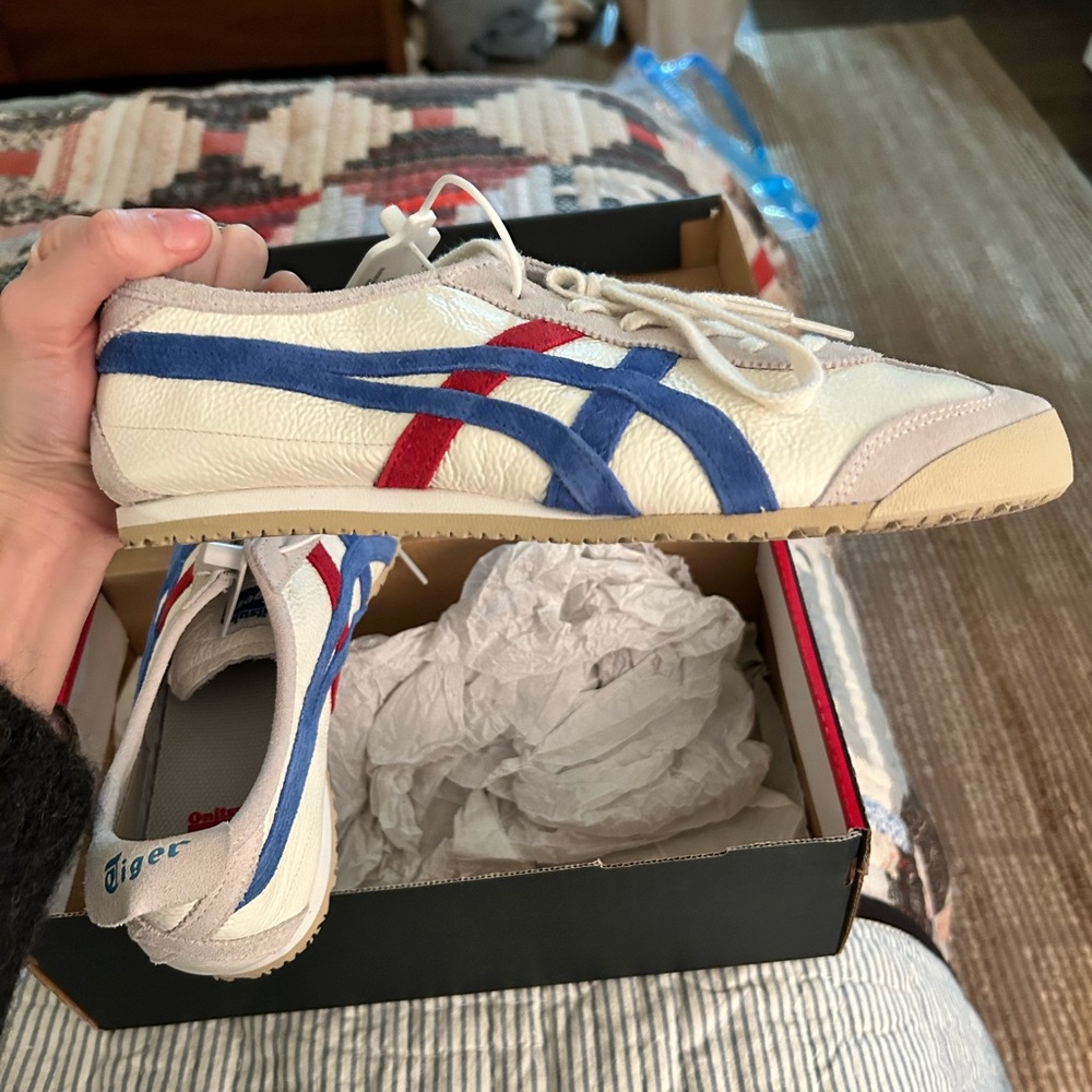 Onitsuka Tiger Shoes.